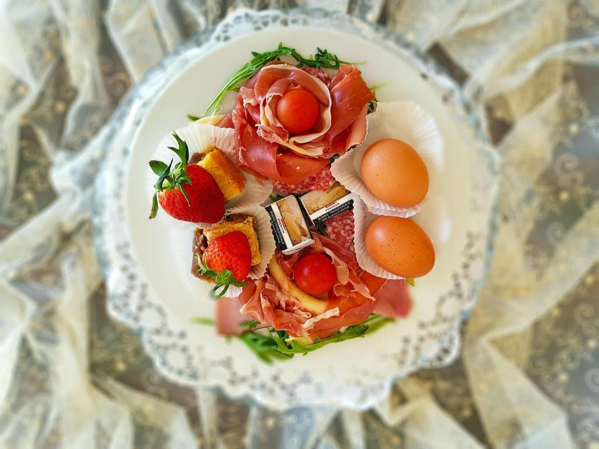Guest House Benedict Split Kültér fotó